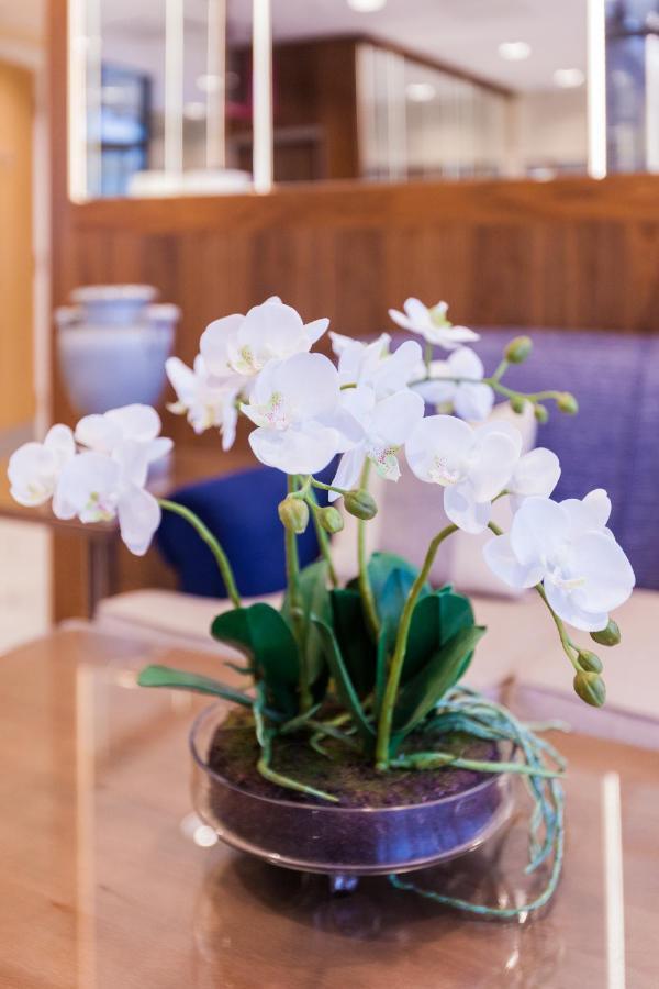 Ramsey Park Hotel Ngoại thất bức ảnh